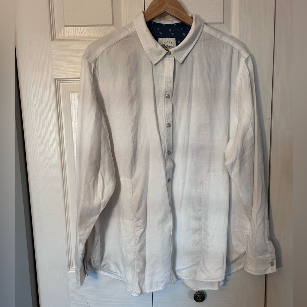 Jachs Girlfriend White and Gray Shirt‎
